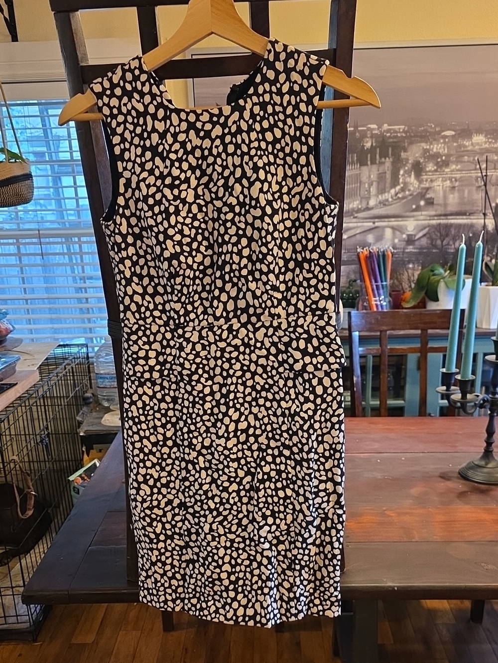 Ann Taylor Black and White Pebble Print Sleeveless Sheath Dress